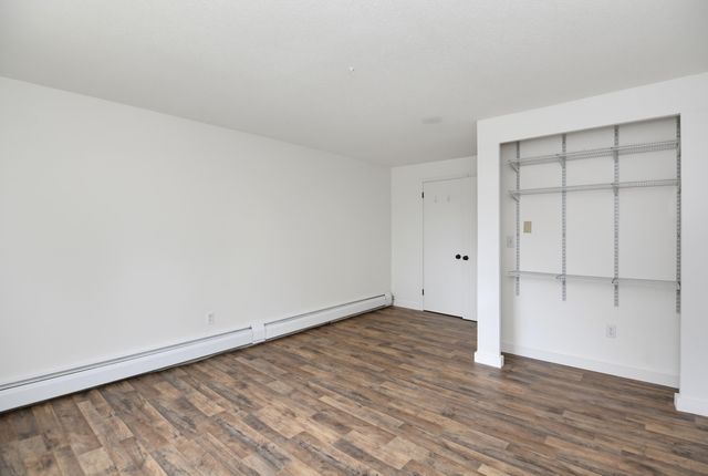 12 English Village Rd Apt 203, Manchester, NH 03102