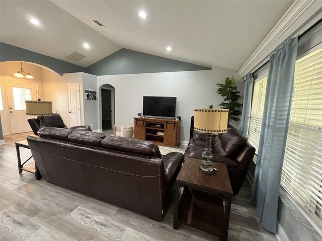 5414 SE 107TH STREET, Belleview, FL 34420