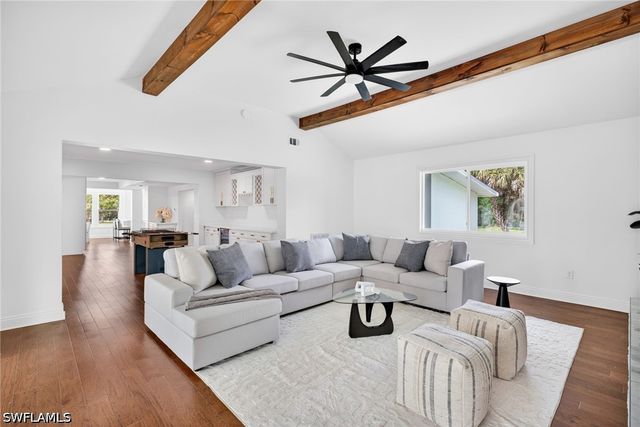 250 19th ST NW, Naples, FL 34120