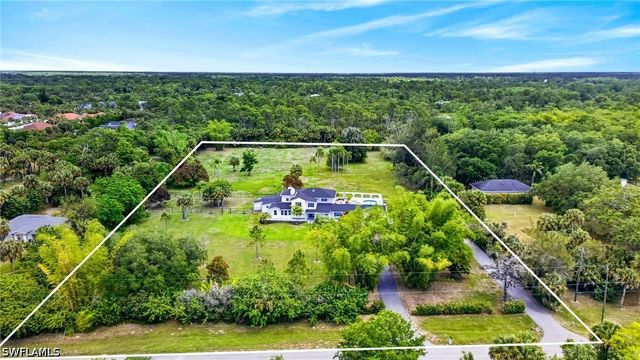 250 19th ST NW, Naples, FL 34120