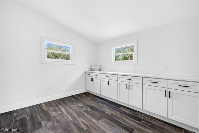 250 19th ST NW, Naples, FL 34120