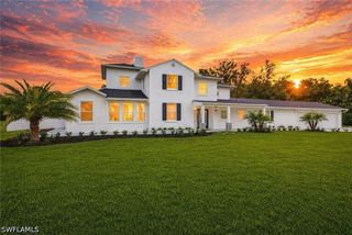 250 19th ST NW, Naples, FL 34120