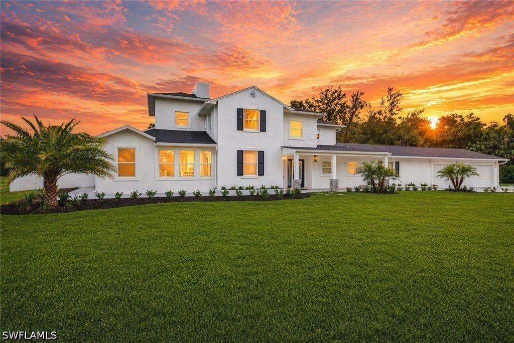 250 19th ST NW, Naples, FL 34120