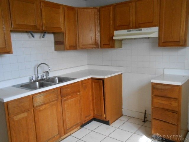 1624 Dietzen Avenue, Dayton, OH 45417