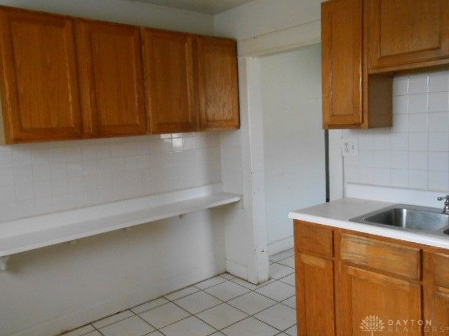 1624 Dietzen Avenue, Dayton, OH 45417