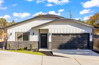 147 SE 16th Street, Madras, OR 97741
