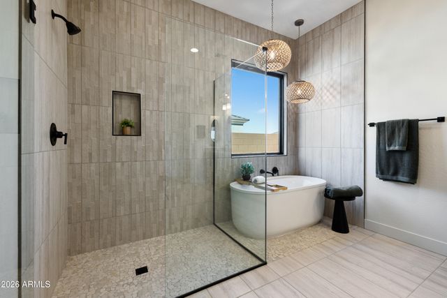 7394 W LISBON Lane, Peoria, AZ 85381