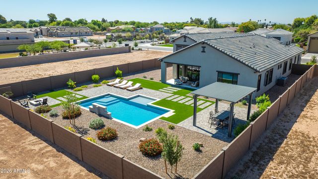 7394 W LISBON Lane, Peoria, AZ 85381