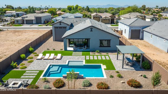 7394 W LISBON Lane, Peoria, AZ 85381