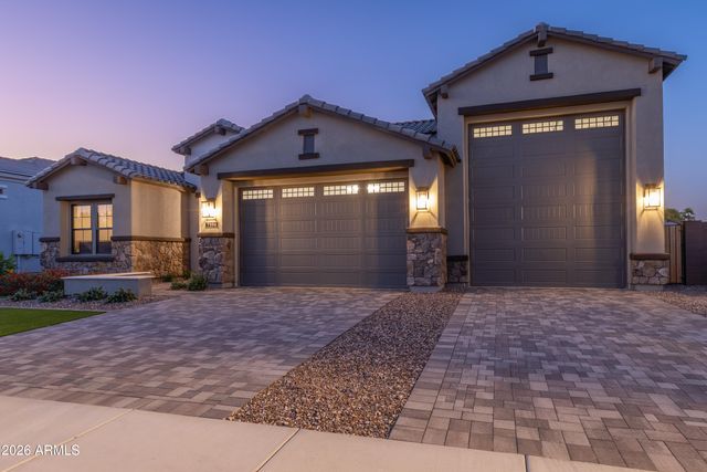 7394 W LISBON Lane, Peoria, AZ 85381