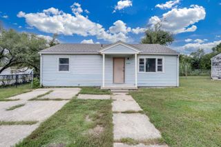2704 E Ethel St, Wichita, KS 67219