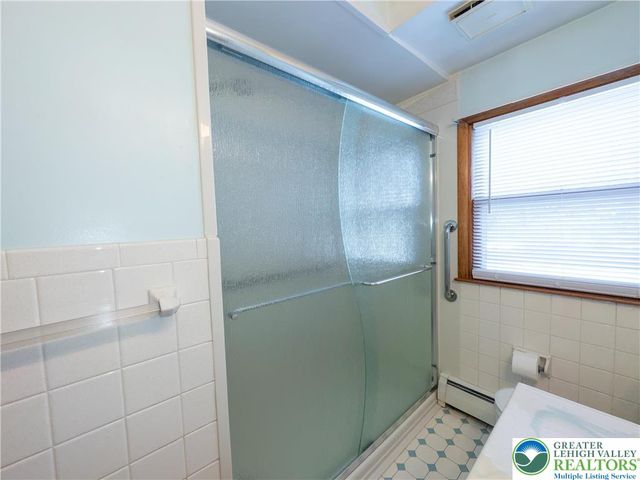 1735 Greenleaf Street, Bethlehem City, PA 18017