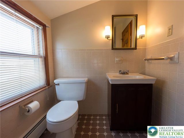 1735 Greenleaf Street, Bethlehem City, PA 18017