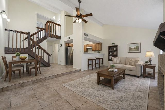 7082 Greenway Chase Street, Houston, TX 77072