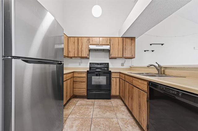 7082 Greenway Chase Street, Houston, TX 77072