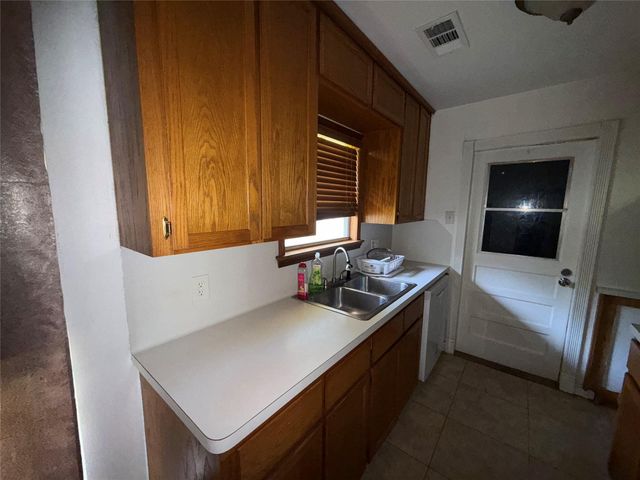 1110 Gary Avenue, Pasadena, TX 77502