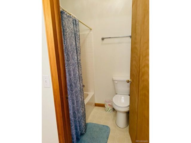 105 Indian Hill Rd, Mosca, CO 81146