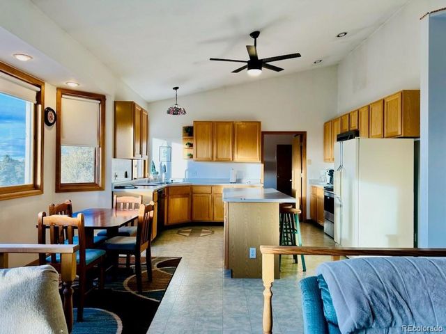 105 Indian Hill Rd, Mosca, CO 81146