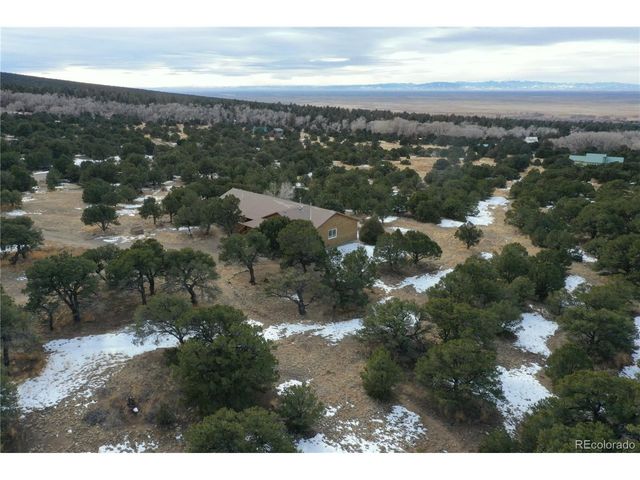 105 Indian Hill Rd, Mosca, CO 81146
