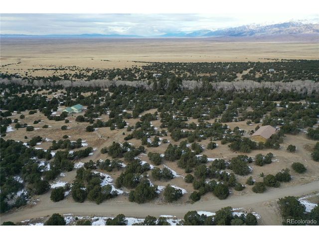 105 Indian Hill Rd, Mosca, CO 81146