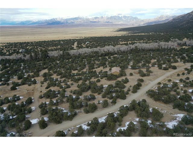 105 Indian Hill Rd, Mosca, CO 81146