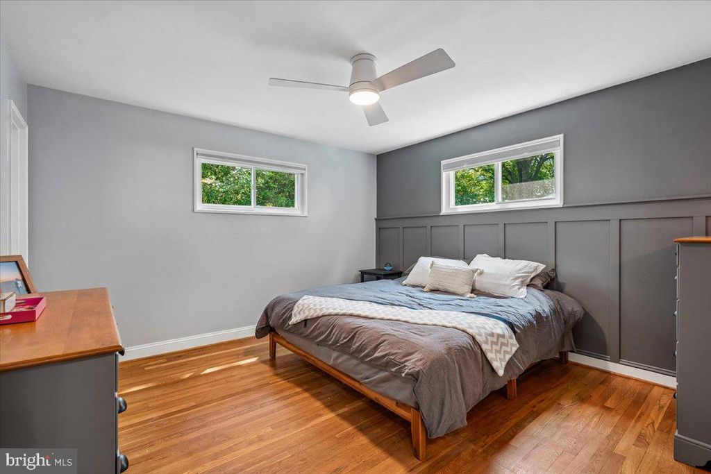Image 12 of property listing at 11111 LUND PL, Kensington, MD 20895