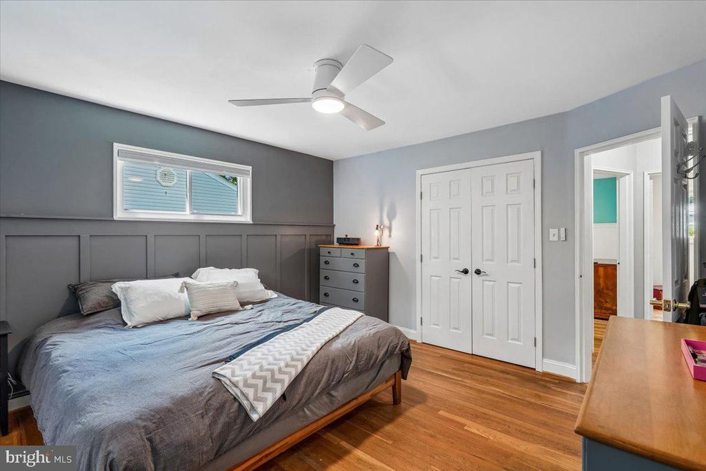 Image 13 of property listing at 11111 LUND PL, Kensington, MD 20895