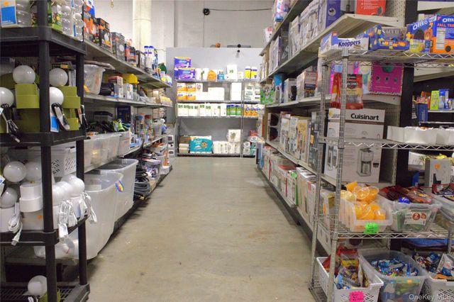 3637 31st Street, Astoria, NY 11106