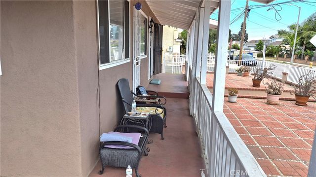 3661 Seabright Avenue, Long Beach, CA 90810