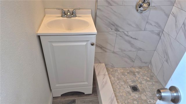 3661 Seabright Avenue, Long Beach, CA 90810
