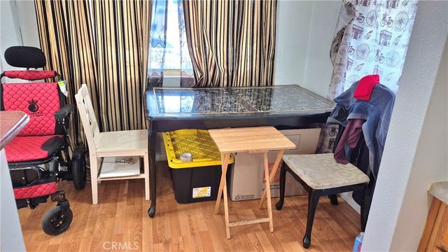 3661 Seabright Avenue, Long Beach, CA 90810