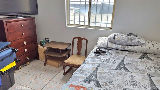 3661 Seabright Avenue, Long Beach, CA 90810