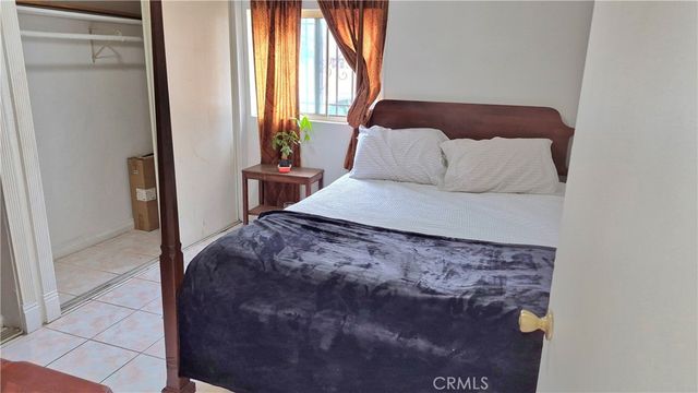 3661 Seabright Avenue, Long Beach, CA 90810