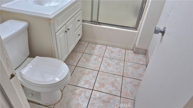 3661 Seabright Avenue, Long Beach, CA 90810
