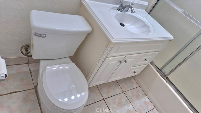3661 Seabright Avenue, Long Beach, CA 90810