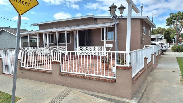 3661 Seabright Avenue, Long Beach, CA 90810