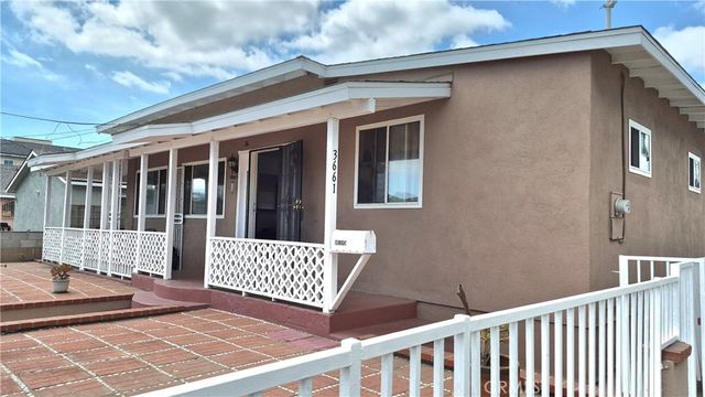 3661 Seabright Avenue, Long Beach, CA 90810