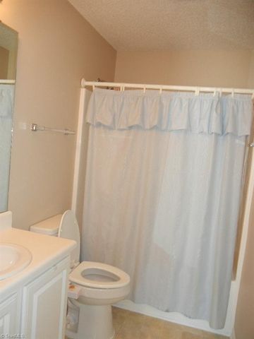 908 Chesapeake Lane, Archdale, NC 27263