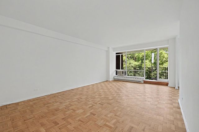 2727 Palisade Ave Apt 9B, New York City, NY 10463