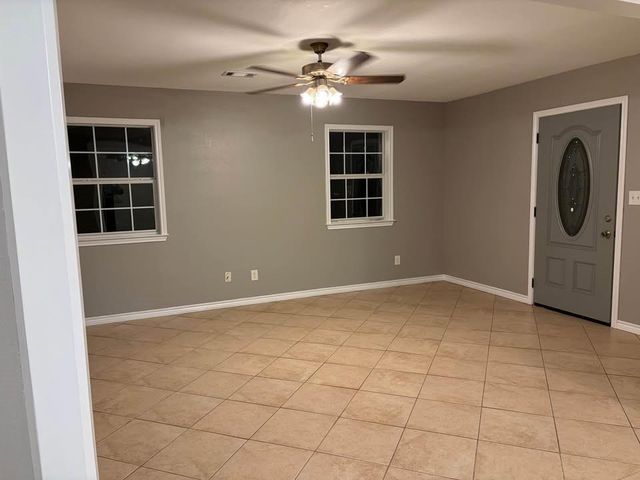 14525 Chapperal Pipeline Road A, Conroe, TX 77302