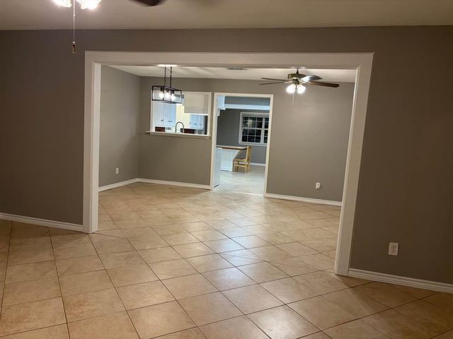 14525 Chapperal Pipeline Road A, Conroe, TX 77302