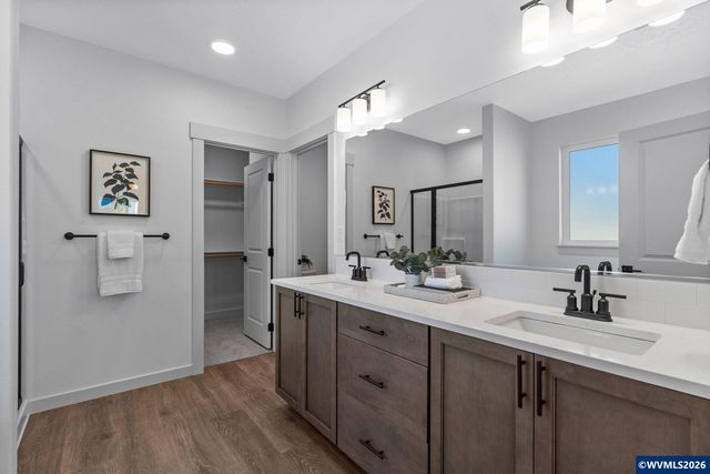 3194 S 13th St, Lebanon, OR 97355