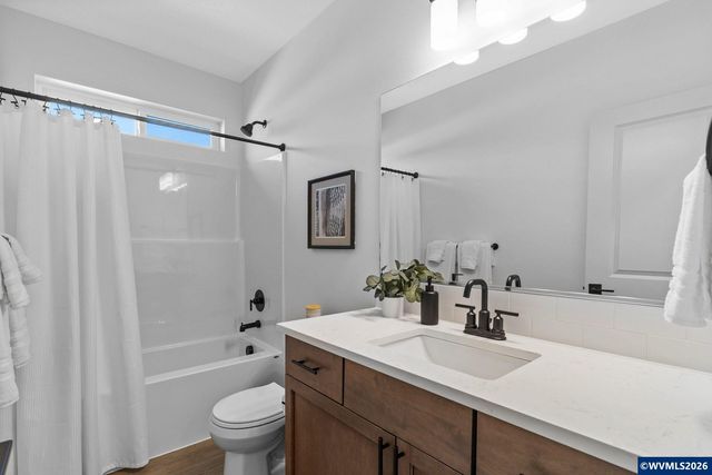 3194 S 13th St, Lebanon, OR 97355