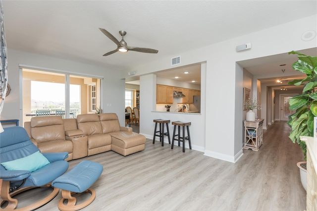11 AVENUE DE LA MER 1207, Palm Coast, FL 32137