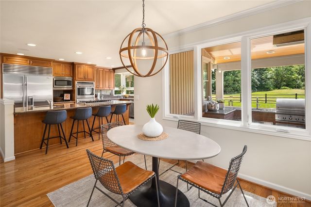 20729 SE 34th Street, Sammamish, WA 98075