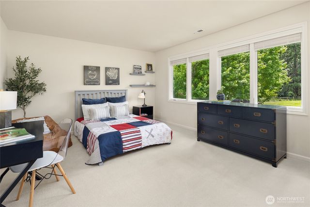 20729 SE 34th Street, Sammamish, WA 98075