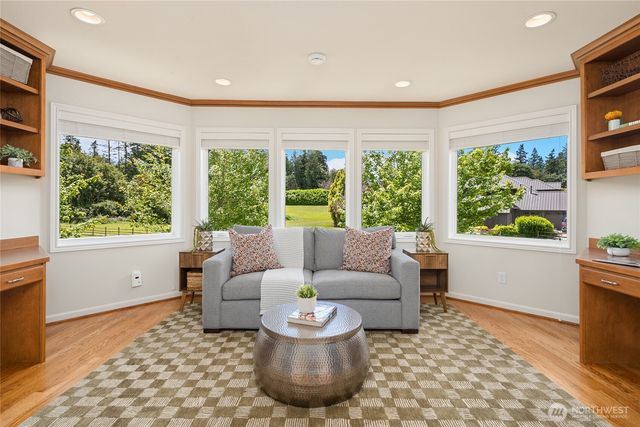 20729 SE 34th Street, Sammamish, WA 98075