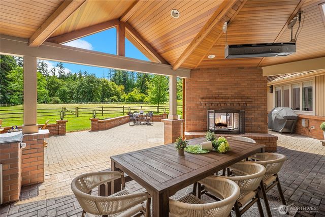 20729 SE 34th Street, Sammamish, WA 98075