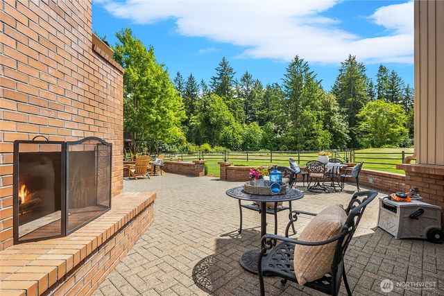 20729 SE 34th Street, Sammamish, WA 98075