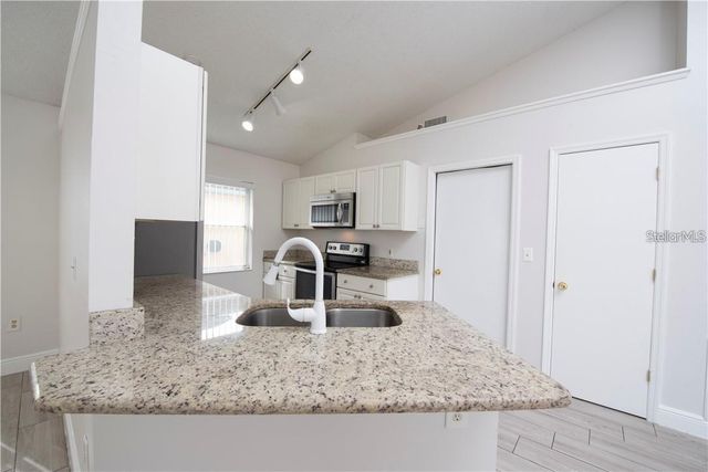 1713 BOXENEY DRIVE, Orlando, FL 32837